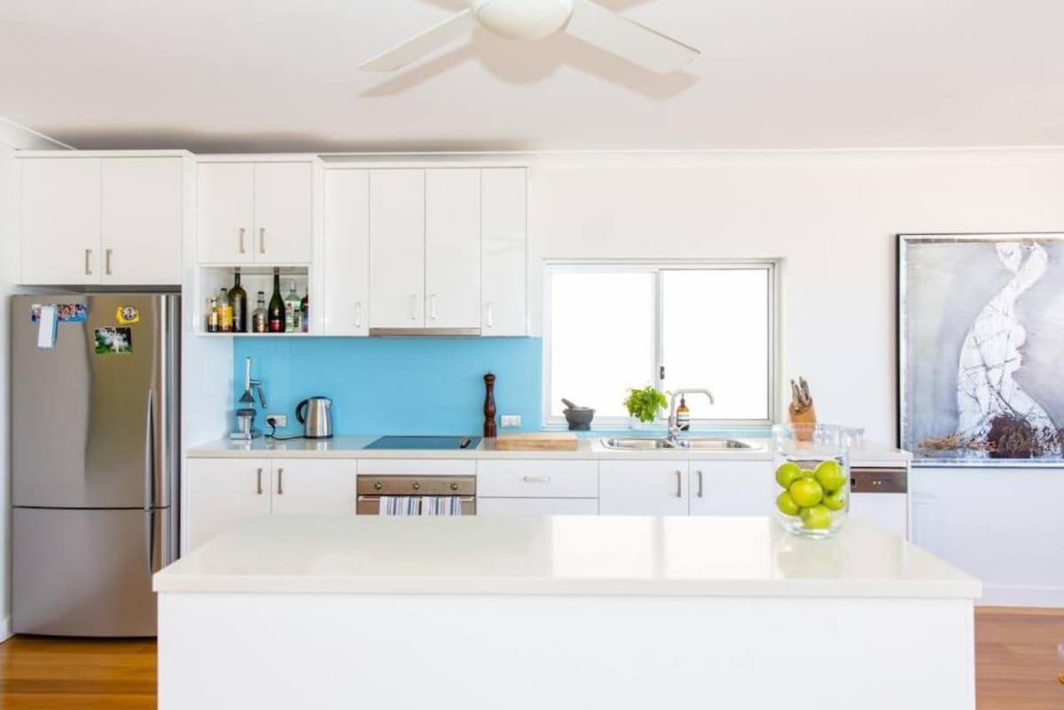Beachfront Luxury 3 Beds With Ocean View Balcony Sydney